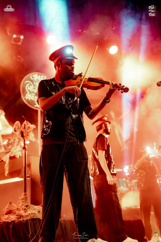 Pritam Deb Sarkar Live Concert Stage Violin Performance